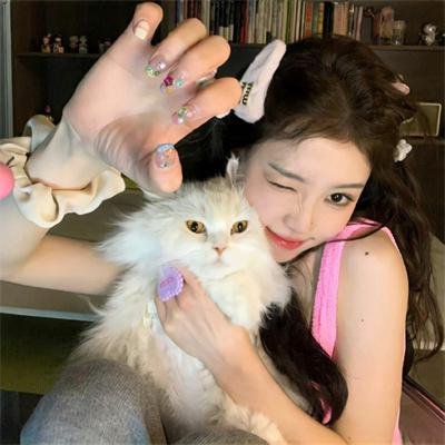 超级英雄女孩:星际游戏